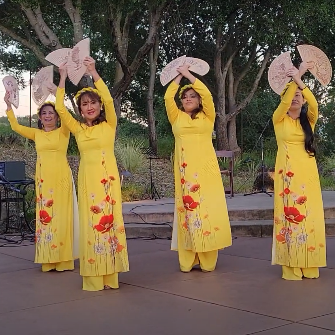 Vietnamese Cultural Dancers image